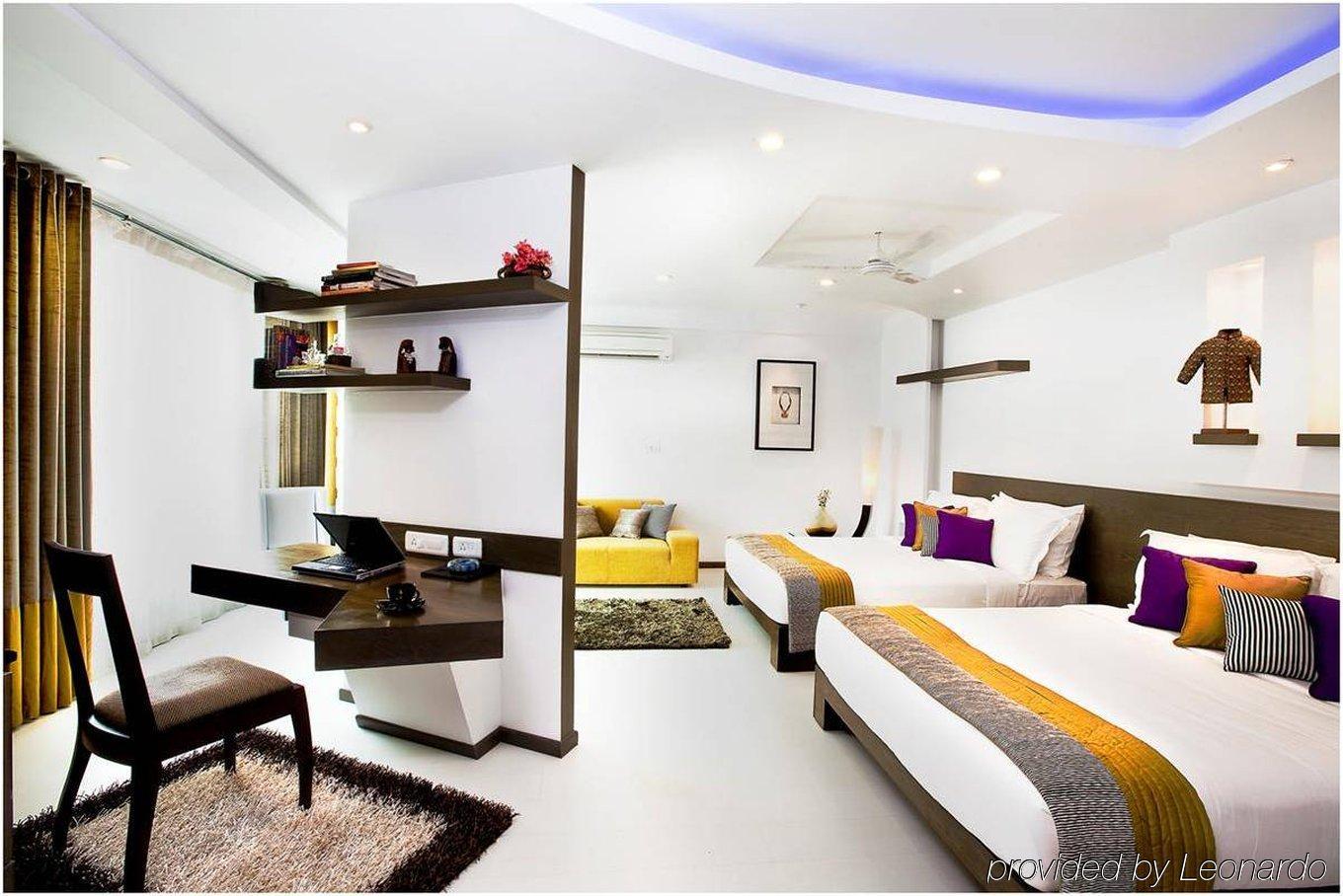 Melange Astris Aparthotel Bangalore Phòng bức ảnh